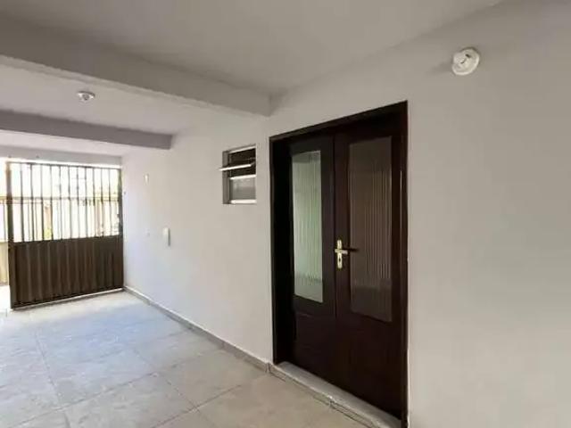 Casa / Sobrado para Locação em Macaé/RJ Imbetiba 2 Quartos