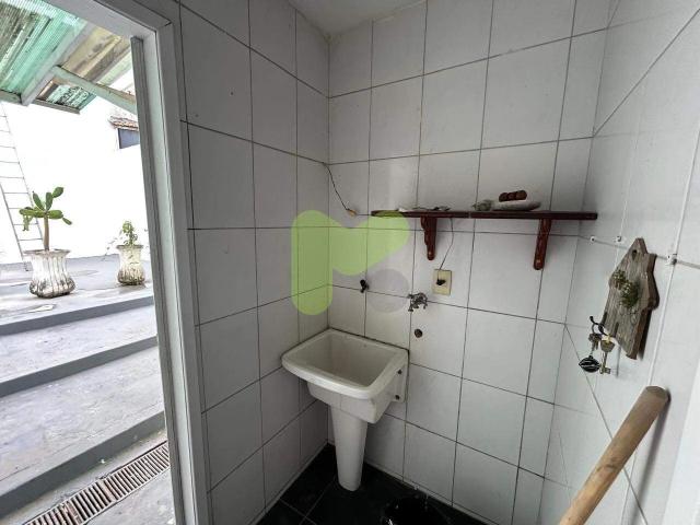 Casa / Sobrado para Locação em Macaé/RJ Mirante da Lagoa 2 Quartos