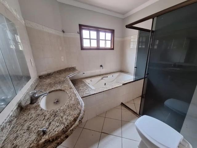 Casa / Sobrado para Locação em Macaé/RJ São Marcos 5 Quartos