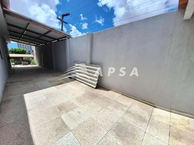 Casa / Sobrado para Locação em Maceió/AL Gruta de Lourdes 3 Quartos