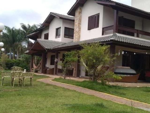 Casa / Sobrado para Locação em Mairiporã/SP Caraguatá 5 Quartos