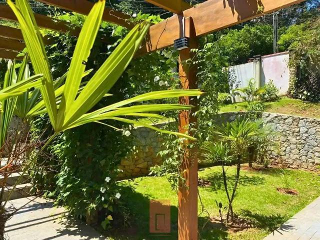 Casa / Sobrado para Locação em Mairiporã/SP Serra da Cantareira 5 Quartos