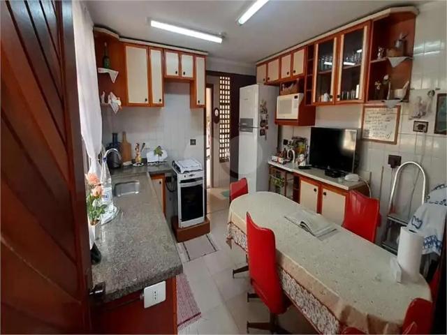 Casa / Sobrado para Locação em Mairiporã/SP Serra da Cantareira 3 Quartos