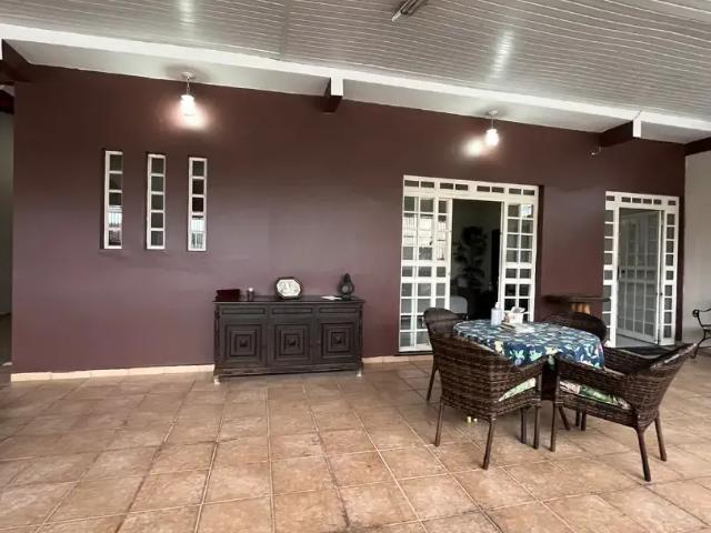 Casa / Sobrado para Locação em Manaus/AM Dom Pedro I 4 Quartos