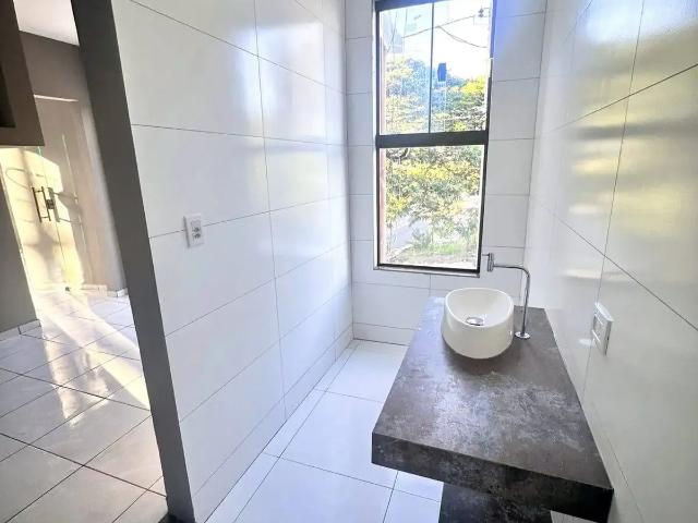 Casa / Sobrado para Locação em Mandaguaçu/PR Centro 3 Quartos