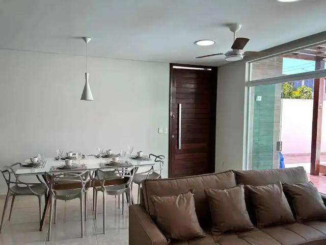 Casa / Sobrado para Locação em Maragogi/AL Peroba 5 Quartos