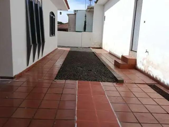 Casa / Sobrado para Locação em Maringá/PR Distrito de Floriano Floriano 2 Quartos