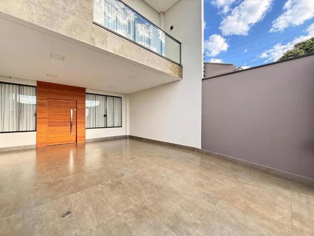 Casa / Sobrado para Locação em Maringá/PR Jardim Novo Oásis 4 Quartos