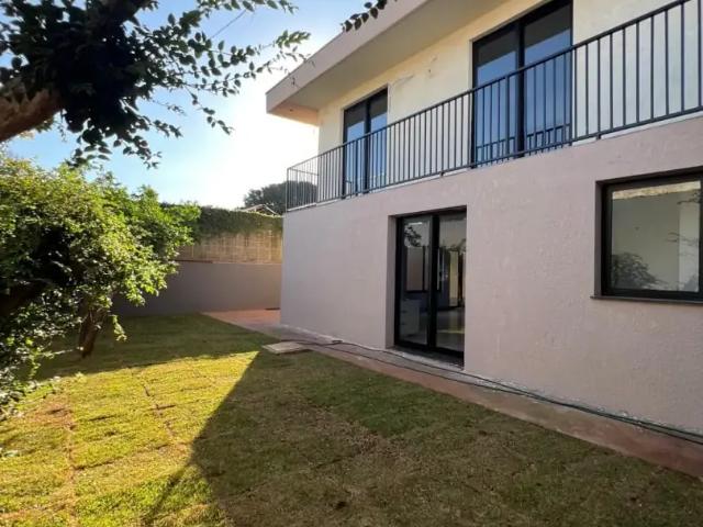 Casa / Sobrado para Locação em Maringá/PR Jardim Novo Horizonte 3 Quartos
