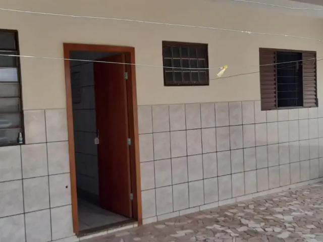 Casa / Sobrado para Locação em Maringá/PR Parque Hortência 2 Quartos