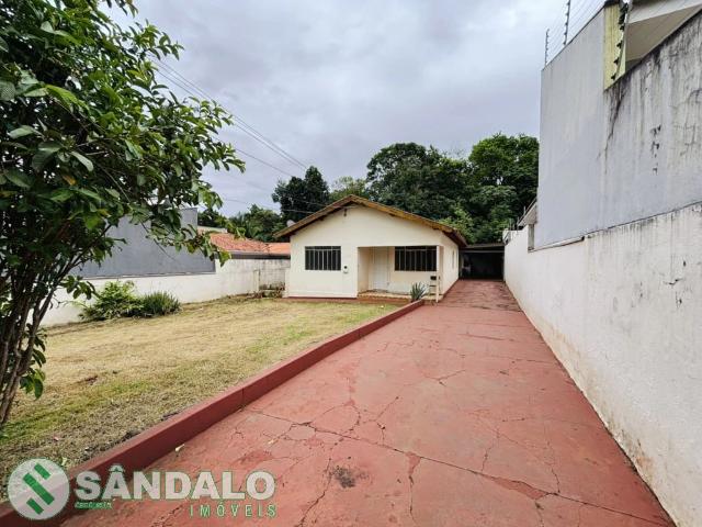 Casa / Sobrado para Locação em Maringá/PR Vila Cleópatra 3 Quartos