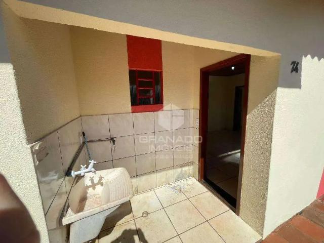 Casa / Sobrado para Locação em Maringá/PR Vila Esperança 2 Quartos