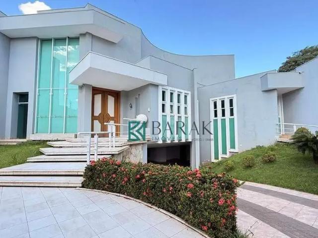 Casa / Sobrado para Locação em Maringá/PR Zona 02 3 Quartos