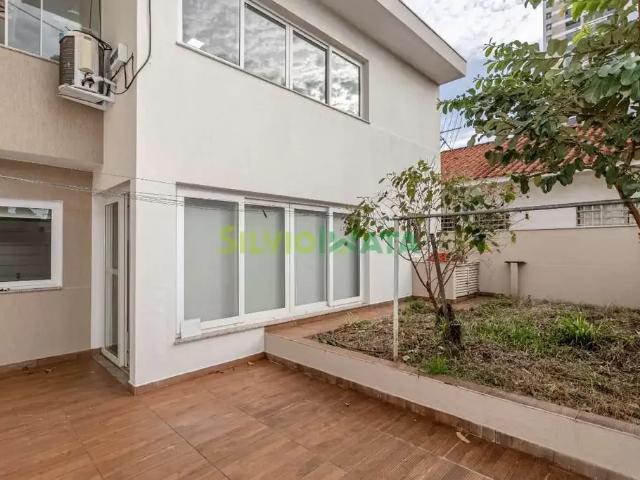 Casa / Sobrado para Locação em Maringá/PR Zona 03 4 Quartos