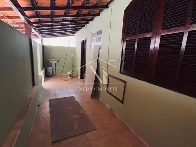 Casa / Sobrado para Locação em Maricá/RJ Centro 2 Quartos