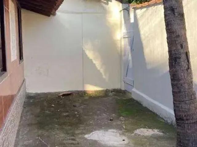 Casa / Sobrado para Locação em Maricá/RJ Araçatiba 1 Quartos