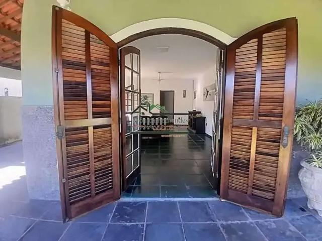 Casa / Sobrado para Locação em Maricá/RJ Jardim Interlagos Ponta Negra 4 Quartos