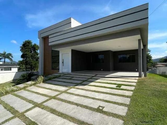 Casa / Sobrado para Locação em Maricá/RJ Ubatiba 4 Quartos