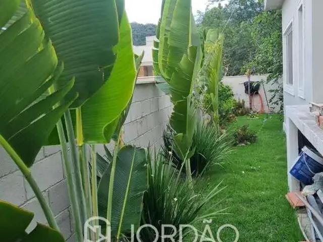 Casa / Sobrado para Locação em Maricá/RJ Ubatiba 3 Quartos