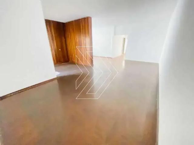 Casa / Sobrado para Locação em Marília/SP Barbosa 4 Quartos