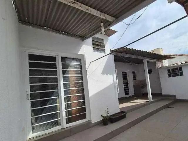 Casa / Sobrado para Locação em Marília/SP Jardim Pérola 3 Quartos