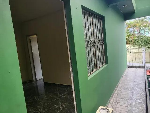 Casa / Sobrado para Locação em Mesquita/RJ Juscelino 1 Quartos