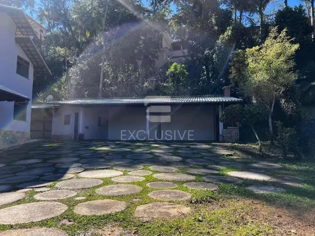 Casa / Sobrado para Locação em Nova Friburgo/RJ Santa Elisa 5 Quartos