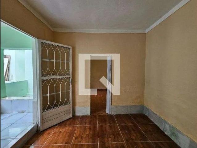 Casa / Sobrado para Locação em Nova Iguaçu/RJ Vila Sueli 1 Quartos