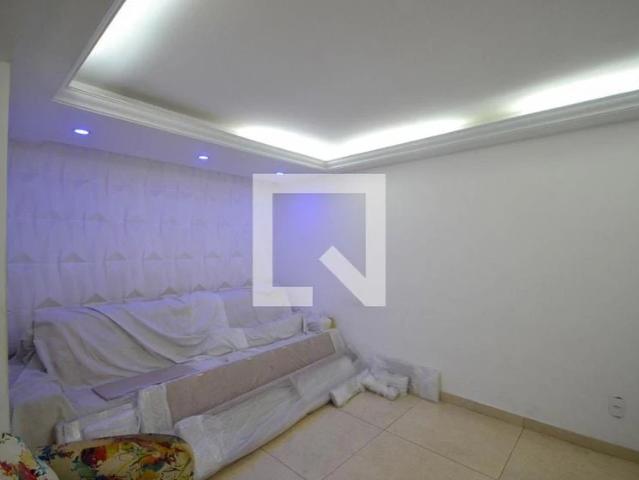 Casa / Sobrado para Locação em Nova Iguaçu/RJ Jardim Esplanada 4 Quartos