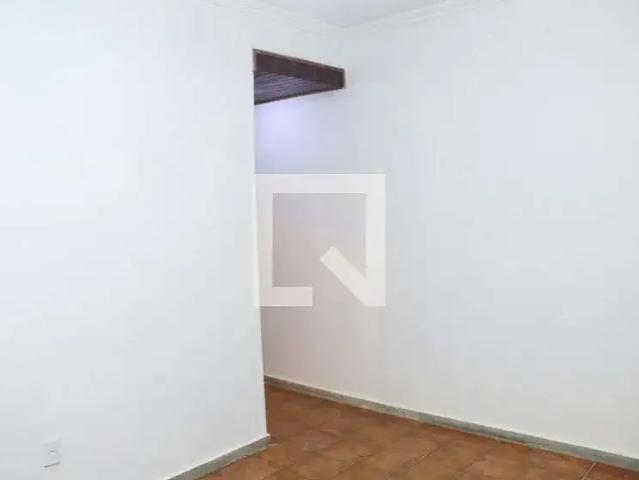 Casa / Sobrado para Locação em Nova Iguaçu/RJ Maria da Luz 2 Quartos