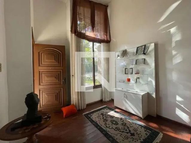 Casa / Sobrado para Locação em Novo Hamburgo/RS Mauá 5 Quartos