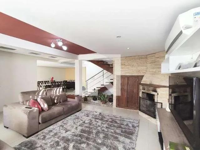 Casa / Sobrado para Locação em Novo Hamburgo/RS Operário 3 Quartos