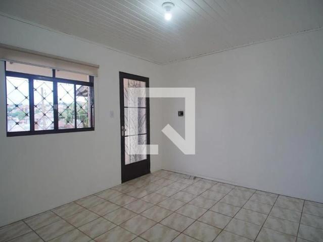 Casa / Sobrado para Locação em Novo Hamburgo/RS Ideal 2 Quartos