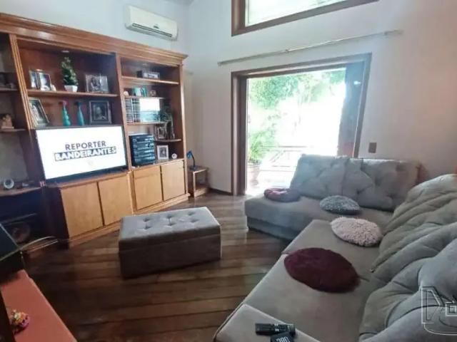 Casa / Sobrado para Locação em Novo Hamburgo/RS Ideal 4 Quartos