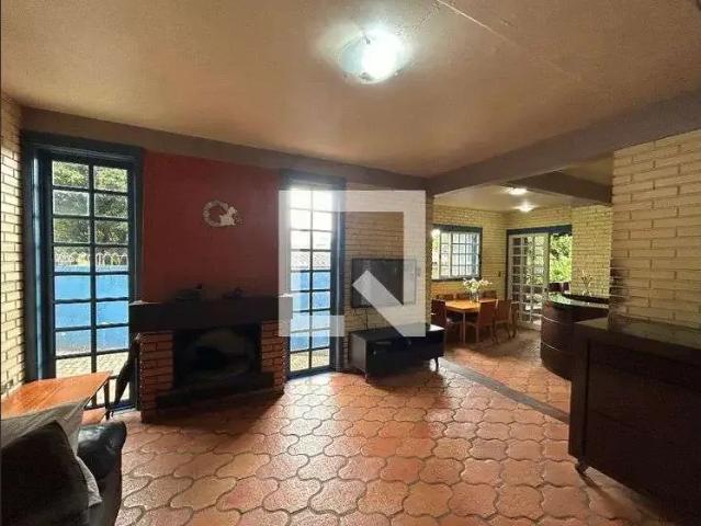 Casa / Sobrado para Locação em Novo Hamburgo/RS Ideal 4 Quartos