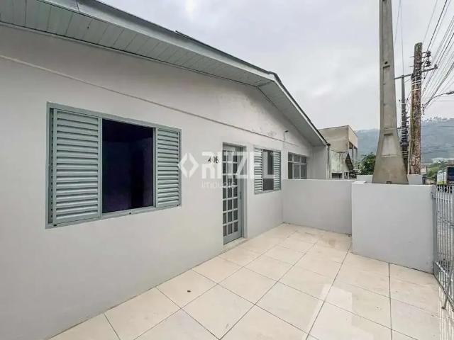 Casa / Sobrado para Locação em Novo Hamburgo/RS Vila Nova 2 Quartos