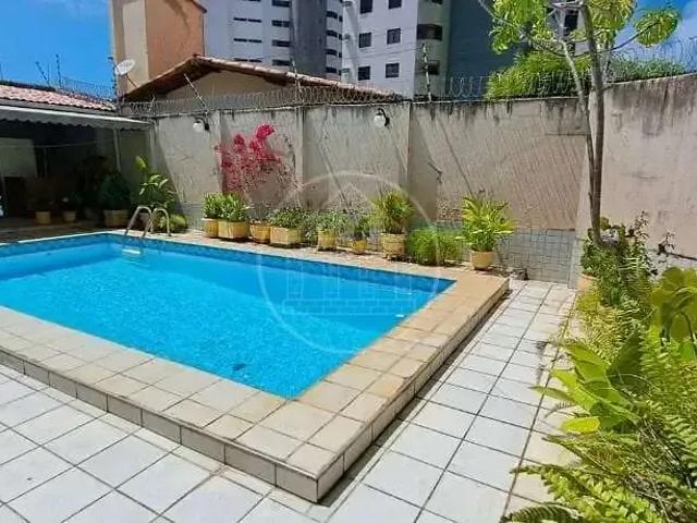 Casa / Sobrado para Locação em Natal/RN Tirol 4 Quartos