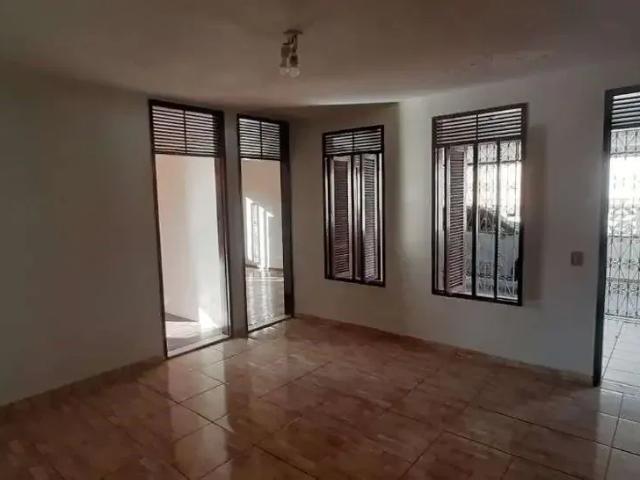 Casa / Sobrado para Locação em Natal/RN Barro Vermelho 4 Quartos
