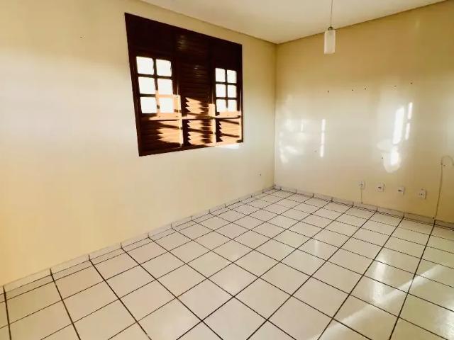 Casa / Sobrado para Locação em Natal/RN Capim Macio 5 Quartos