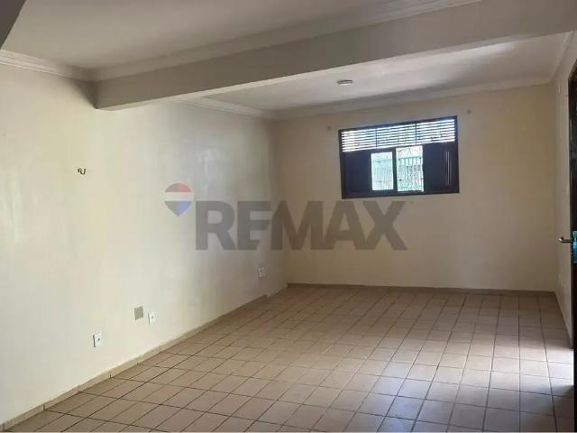 Casa / Sobrado para Locação em Natal/RN Felipe Camarão 2 Quartos