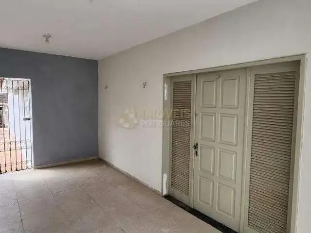 Casa / Sobrado para Locação em Natal/RN Lagoa Nova 4 Quartos