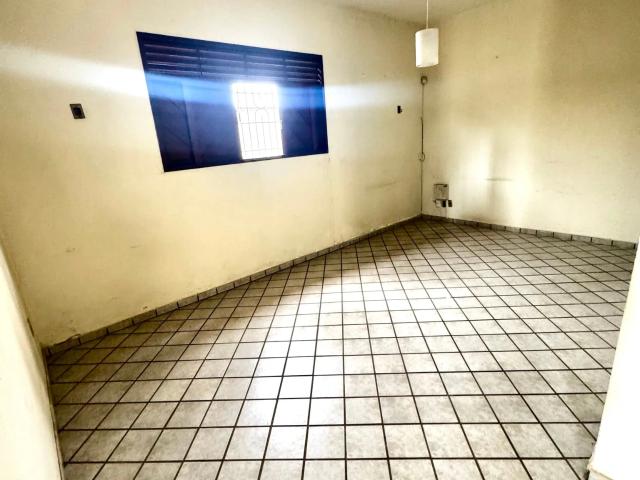 Casa / Sobrado para Locação em Natal/RN Pitimbu 3 Quartos