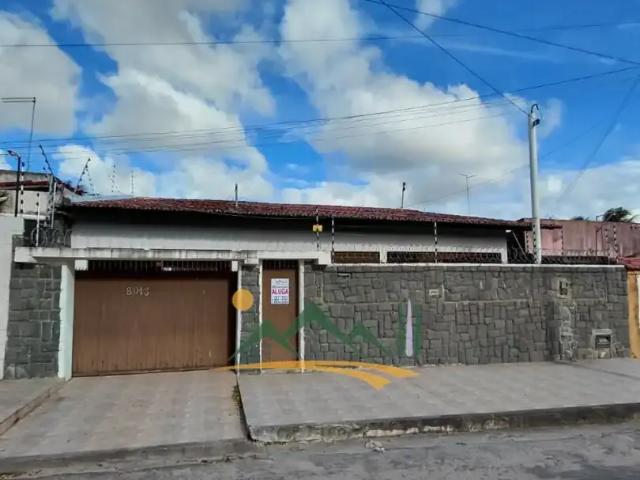 Casa / Sobrado para Locação em Natal/RN Pitimbu 3 Quartos