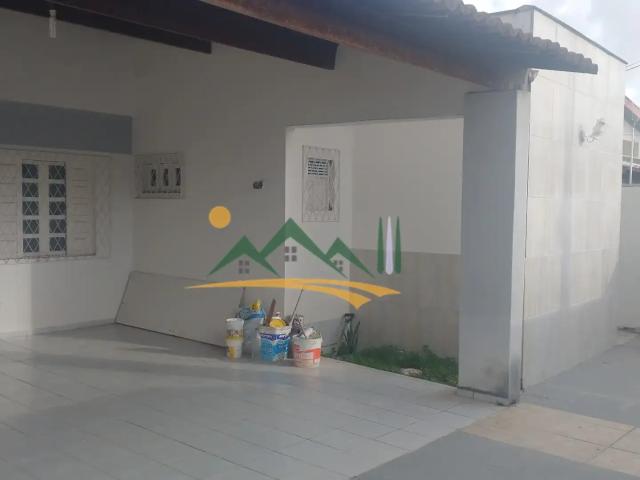 Casa / Sobrado para Venda em Natal/RN Pitimbu 4 Quartos
