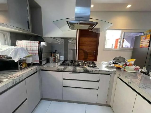 Casa / Sobrado para Locação em Natal/RN Ponta Negra 5 Quartos