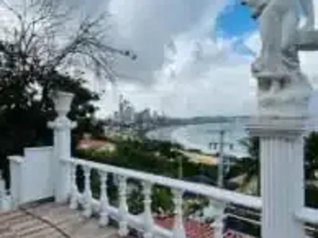 Casa / Sobrado para Locação em Natal/RN Ponta Negra 7 Quartos