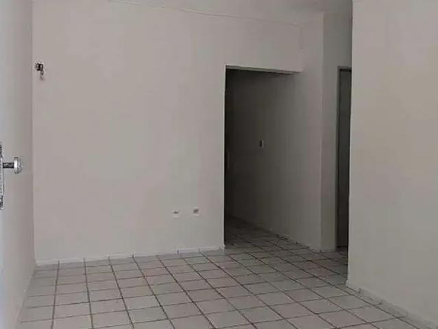 Casa / Sobrado para Locação em Natal/RN Ponta Negra 2 Quartos