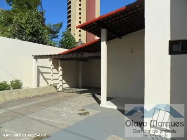 Casa / Sobrado para Locação em Natal/RN Ponta Negra 3 Quartos