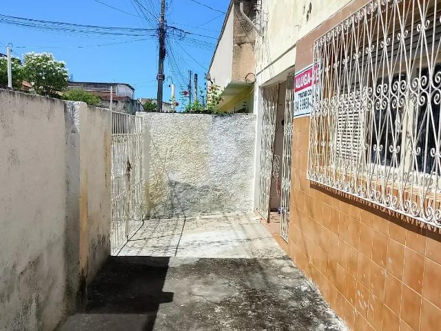 Casa / Sobrado para Locação em Natal/RN Quintas 2 Quartos