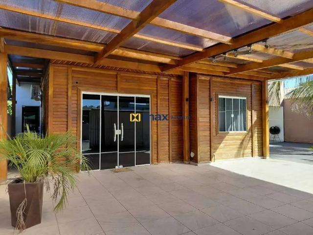 Casa / Sobrado para Locação em Navegantes/SC Meia Praia 3 Quartos